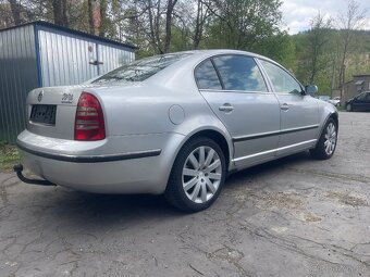 ŠKODA SUPERB I 2,0 TDI 103 KW ELEGANCE - 4