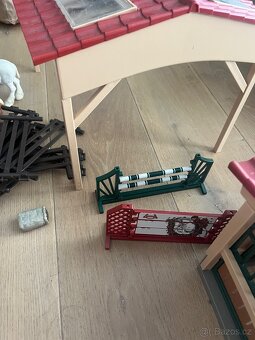 Schleich stáj - 4