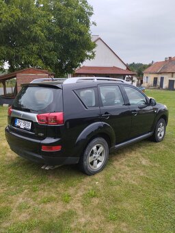 Peugeot 4007 - 4