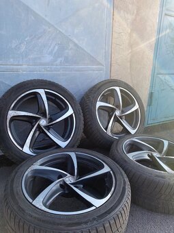 5x120 R18 245/45/28 - 4