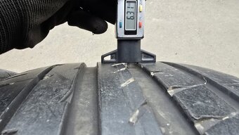 Letní pneu 255/40/20 Good Year - 4