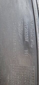 Zadní lemy Volvo XC70 - 4