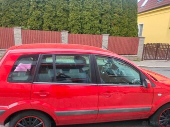 Ford Fusion 1,4i/LPG 59Kw 2009 - 4