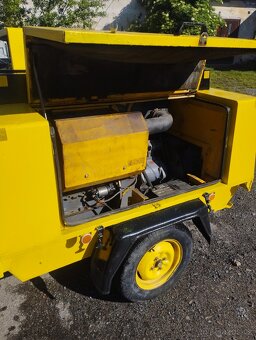 Mobilní kompresor Atlas popco xas 75 - 4