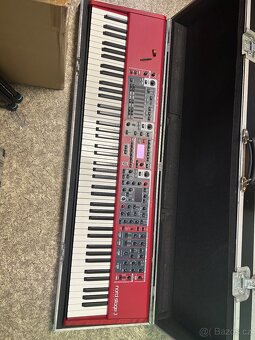 Nord Stage 3 88 dobrý stav+case a Nord Electro 6D73 - 4