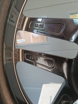 Mercedes R19 - 4
