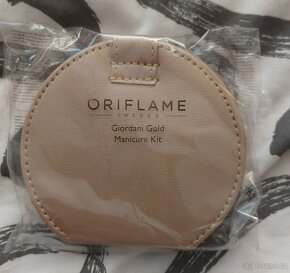 Sérum, avizáž, řasenka, baňky, toal. voda, po holení - 4