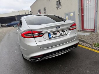 Ford Mondeo 2.0 trčí (140kw) - 4