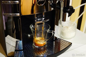 Kávovar Jura Impressa F9 - 4