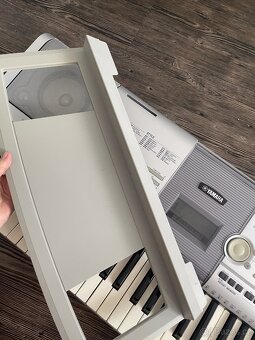 Keyboard Yamaha PSR-295 + stojan + adaptér - 4