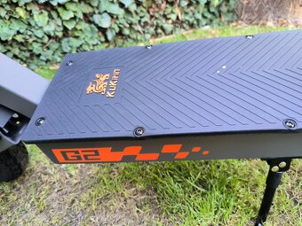 Elektricka kolobezka Kugoo Kirin Kukirin G2 2024 - 4