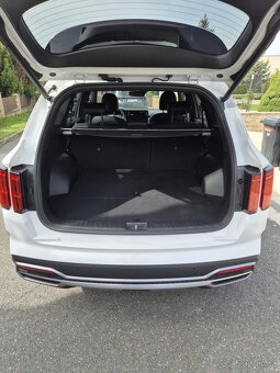 Kia Sorento Premium TOP, 4WD, automat, zanovní stav - 4