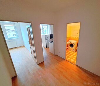Prodej bytu 2kk s balkonem, 51m2, klidná lokalita - 4