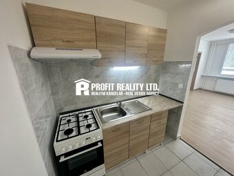 Prodej bytu 2+kk, Králův Dvůr, ev.č. 100914 - 4