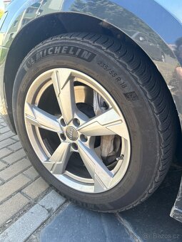Prodám AUDI originál disky R18 na zimních pneu MCHELIN PILOT - 4