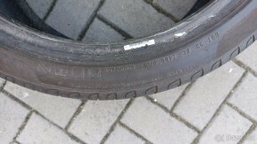 235 40 19 Pirelli cinturáto P kusovka - 4