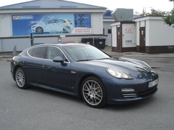 Porsche Panamera 4S V8 - 4