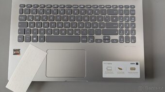 Nový notebook Asus M509D 15.6" FHD AMD R3 8GB 256GB SSD W11 - 4