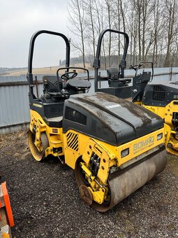Tandemový vibrační válec BOMAG BW 120 AD-4 2700kg - 4