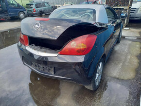 Opel Tigra 1.4 ( Z14XEP ) 66kW r.2004 černá Z42T na náhradn - 4