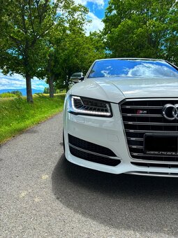 Audi S8 700ps - 4