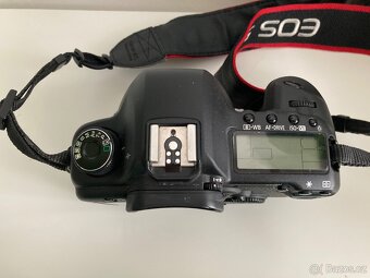 Canon EOS 5D Mark II - 4
