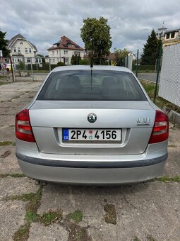 Škoda Octavia II sedan 1,9TDI 77kw bez STK - 4