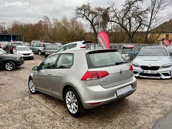 Volkswagen Golf 1.6TDi 77kw 1.Maj DSG Highline Serviska - 4