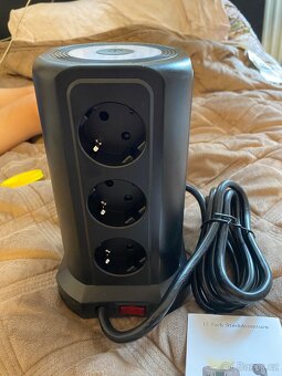 Multifunkăni zásuvka 12 x 220 V 5 x USB - 4