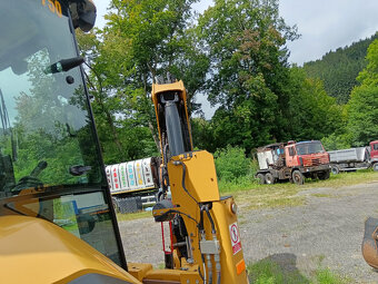 CATERPILLAR 444 F2 Traktorbagr TOP STAV - - 4
