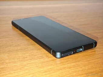 Sony Xperia 1V - 4