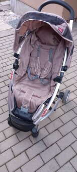 Lehký sportovní kočárek - 4