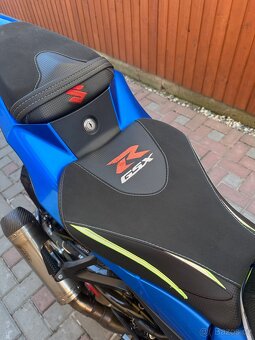 Suzuki gsxr 1000 - 4