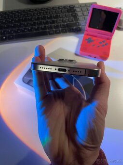 iPhone 16 Pro Max 256GB, přírodní titan - 4