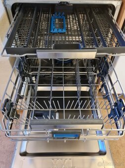 Vestavná myčka electrolux comfortlift - zvedací spodní koš - 4