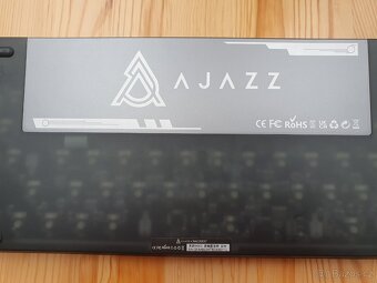 Bezdrátová mechanická klávesnice AJAZZ AK832 - 4