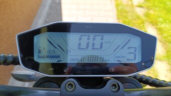 Prodám elektroskútr chopper s výraznou slevou skoro nejetý - 4