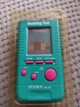 RETRO DIGITÁLNÍ HRA - 4