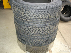 Prodám 4x 16" zimní pneu 215/70 R16 - 4