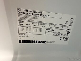 Prodám chladničku s malým mrazákem Liebherr - 4