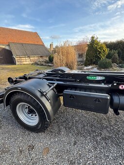 Traktorový nosič kontejnerů - 4