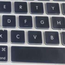 OBAL NA KLÁVESNICI APPLE MACBOOK AIR 13" - 4
