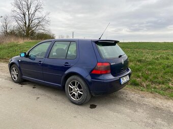 VW Golf IV 1.6 - 4