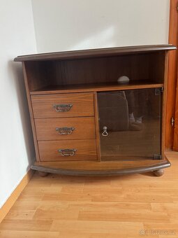 Masivní komoda, tv stolek - 4