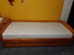 Dětská dřevěná postel - 4