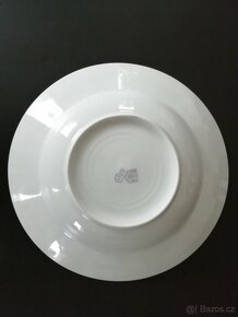 Hluboké bílé porcelánové talíře - 4