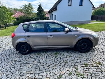 Kia cee’d 1.6 CVVT, 93 kW, r. v. 2009 - 4