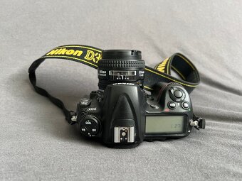 Kompletní fotovýbava Nikon D300 + 3 objektivy + brašna - 4