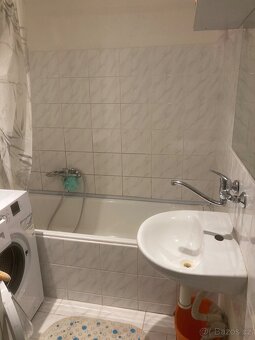 Pokoj u metra “A” Nádraží Veleslavín. - 4