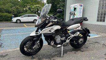MV Agusta Stradale 800 ABS - 4
